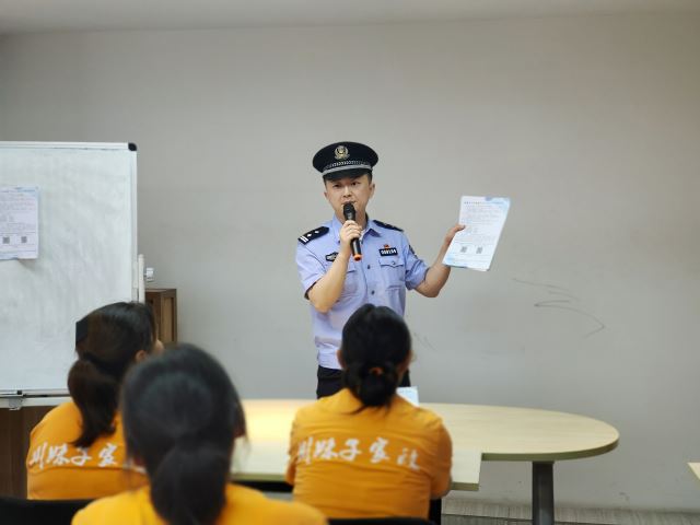 点击新窗口打开